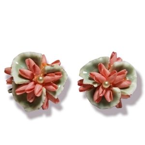 Vintage Floral Design Textured Screw Back Earrings